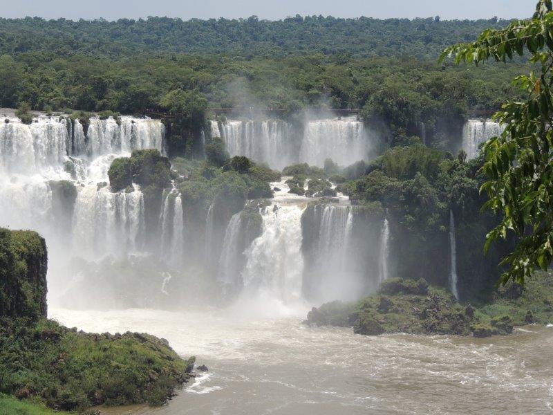 Tratamento de efluentes oleosos